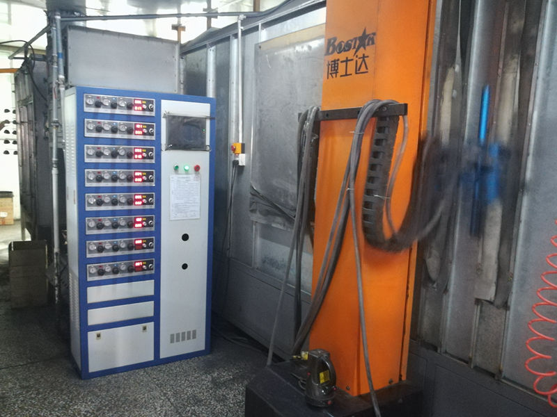 安全鞋鋼包頭自動(dòng)靜電噴粉涂裝線(xiàn)